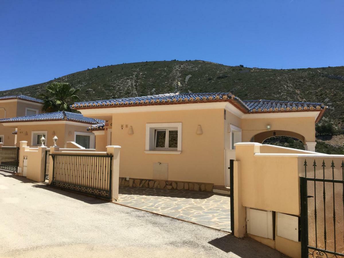 Villa Guapa With Gym Aircon Wifi 모라이라 외부 사진